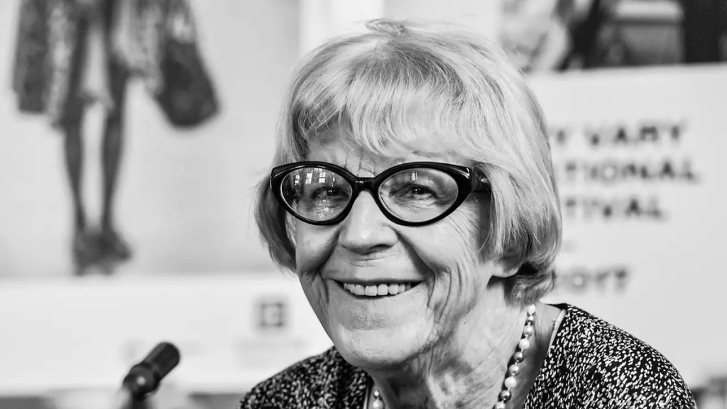 Zemřela Eva Zaoralová - Film a doba